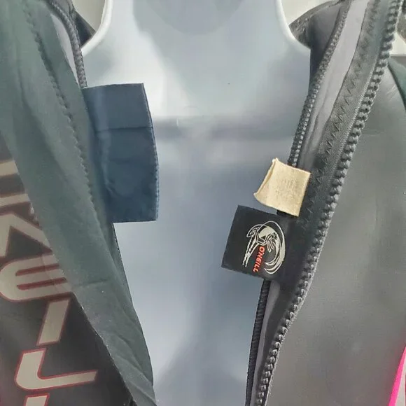 (SOLD  on EBay) O'neill Women's REACTOR 3/2mm- Back Zip, Full Wetsuit- Blk&Pink - Picture 17 of 17